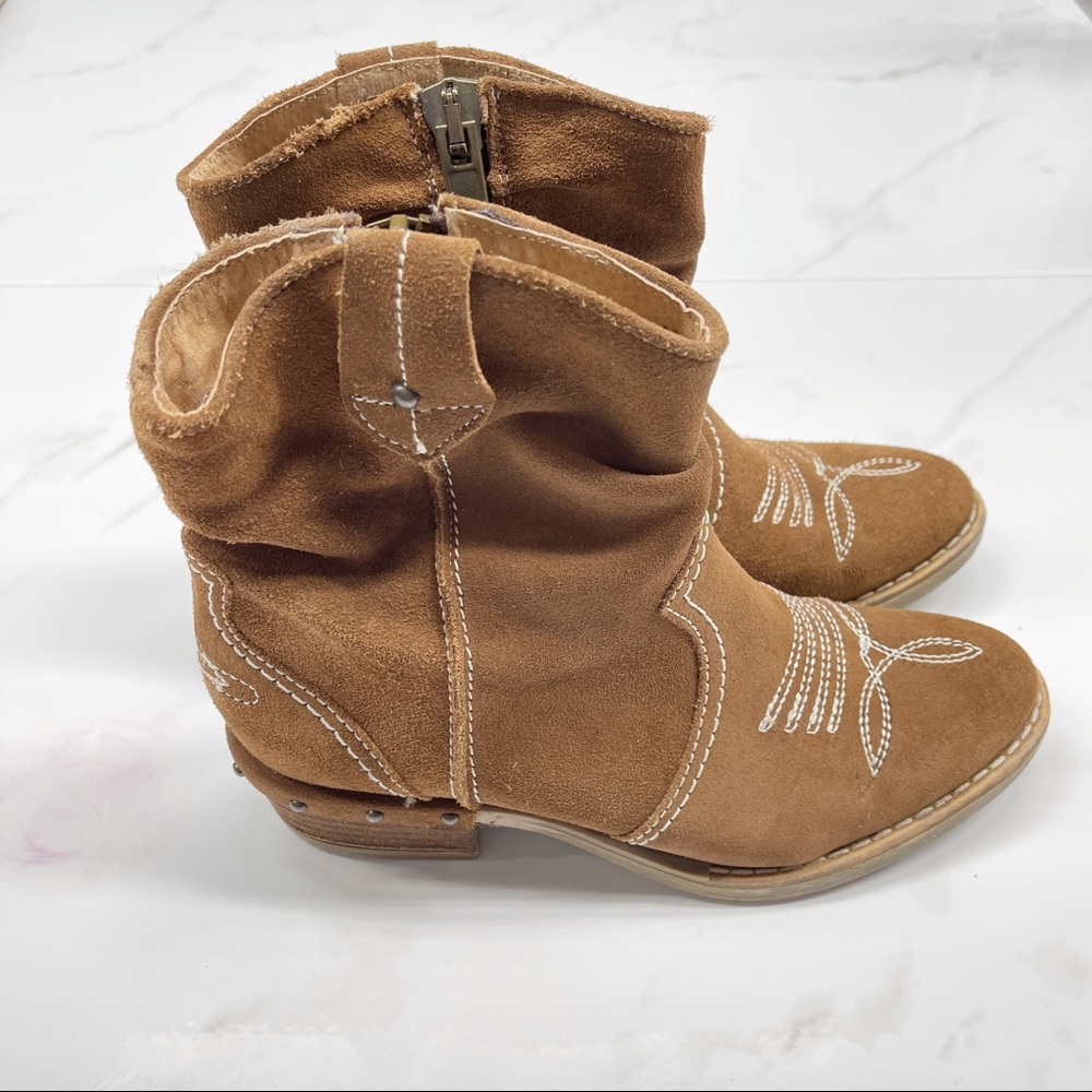 Sundance Tan Ankle Boots with White Stitching